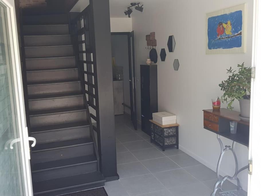 Petite Maison Type Loft En Plein Bourg D'アンバザック エクステリア 写真