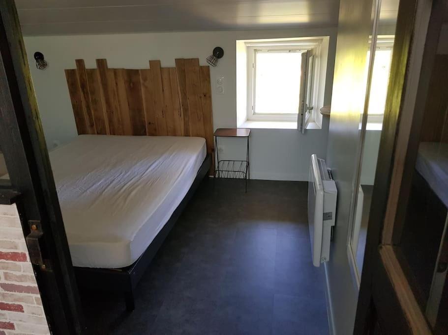 Petite Maison Type Loft En Plein Bourg D'アンバザック エクステリア 写真