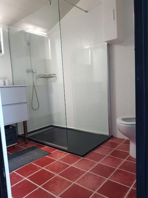 Petite Maison Type Loft En Plein Bourg D'アンバザック エクステリア 写真